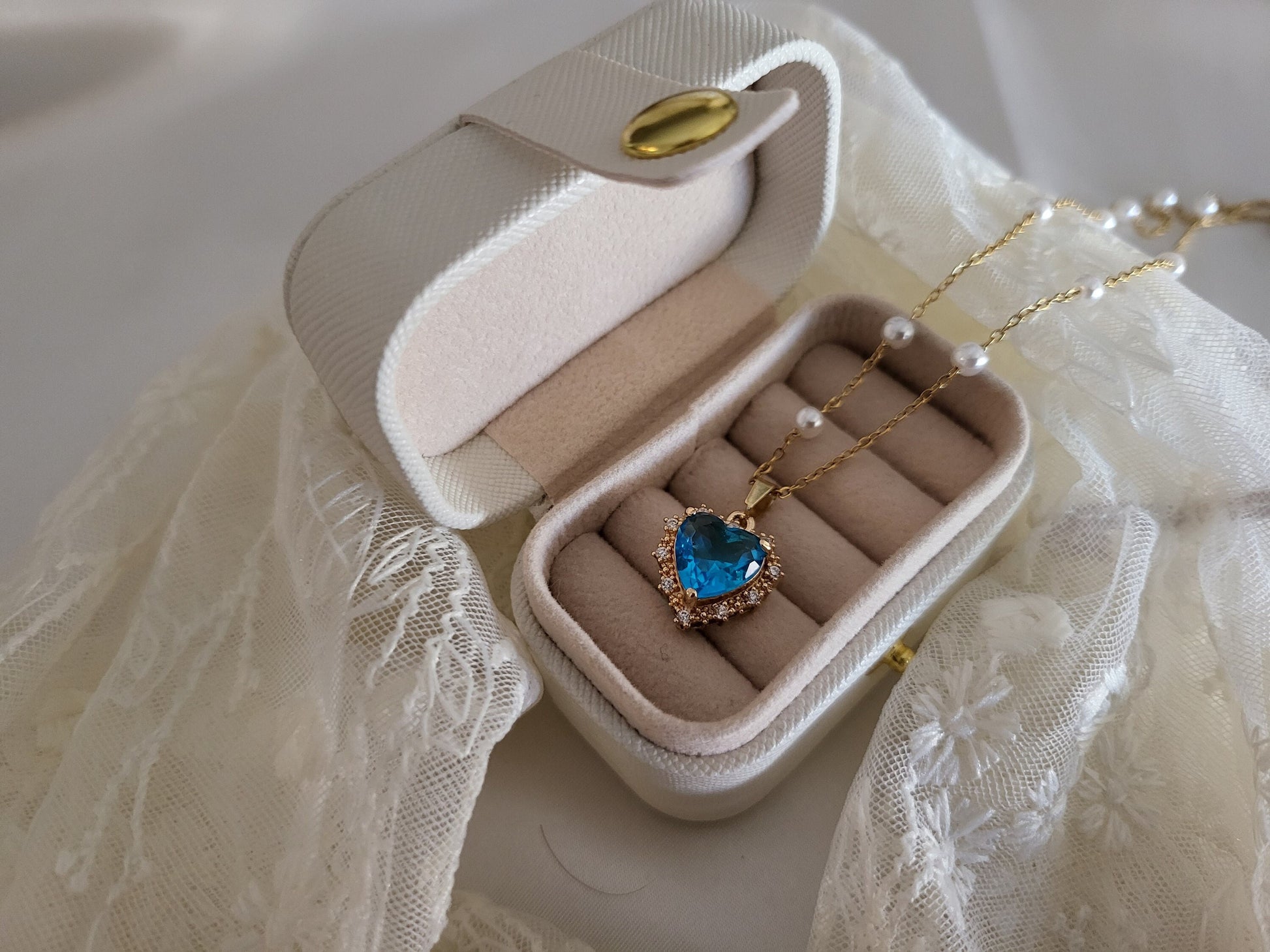 Gold Heart Necklace ,Red, Blue, Green, White, Red Heart, WATERPROOF Adjustable Chains.
