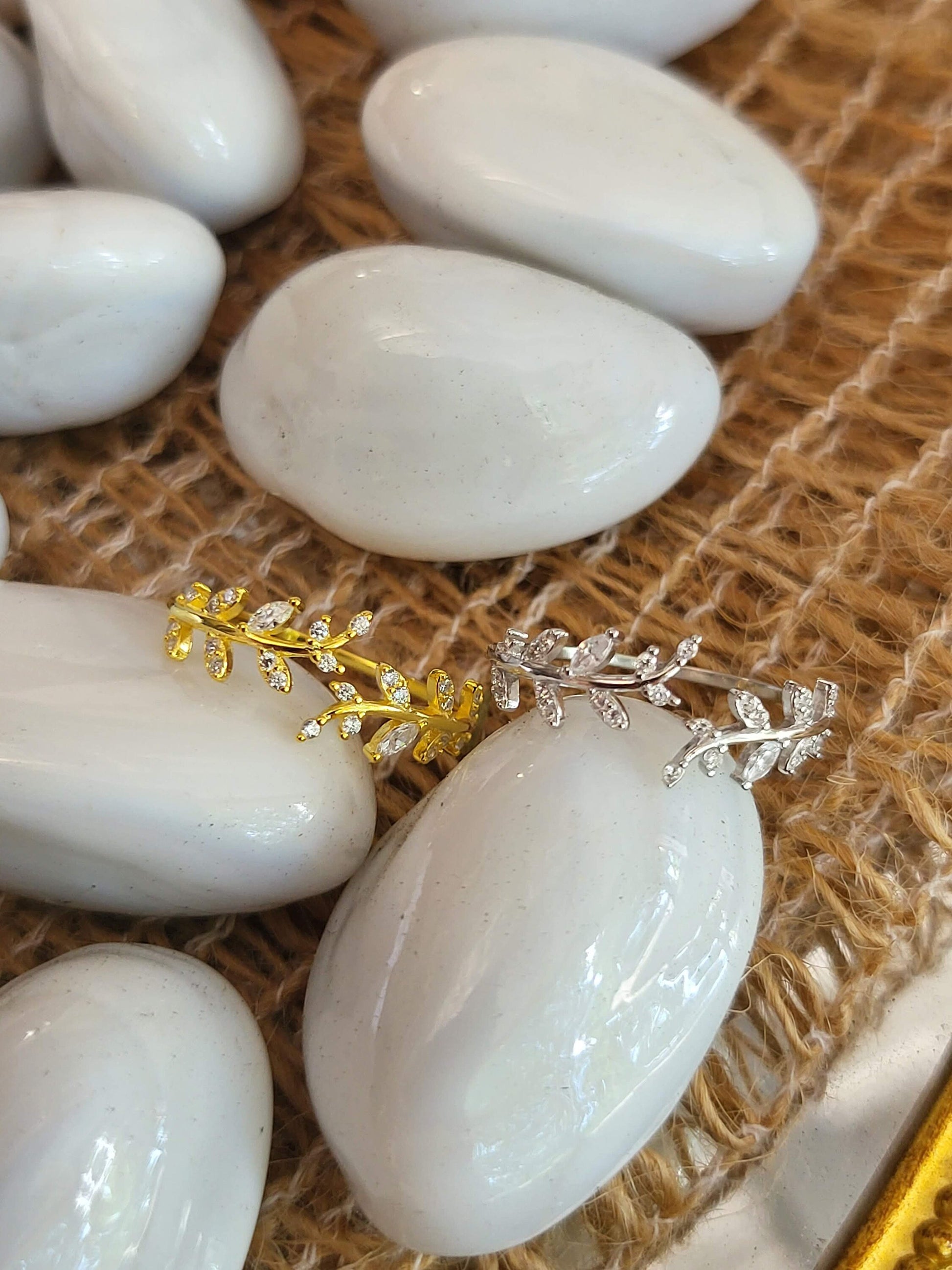 925 Sterling Silver-Gold Cubic Zircon Adjustable Leaf Ring , Waterproof , High Quality, Birthday Gift.