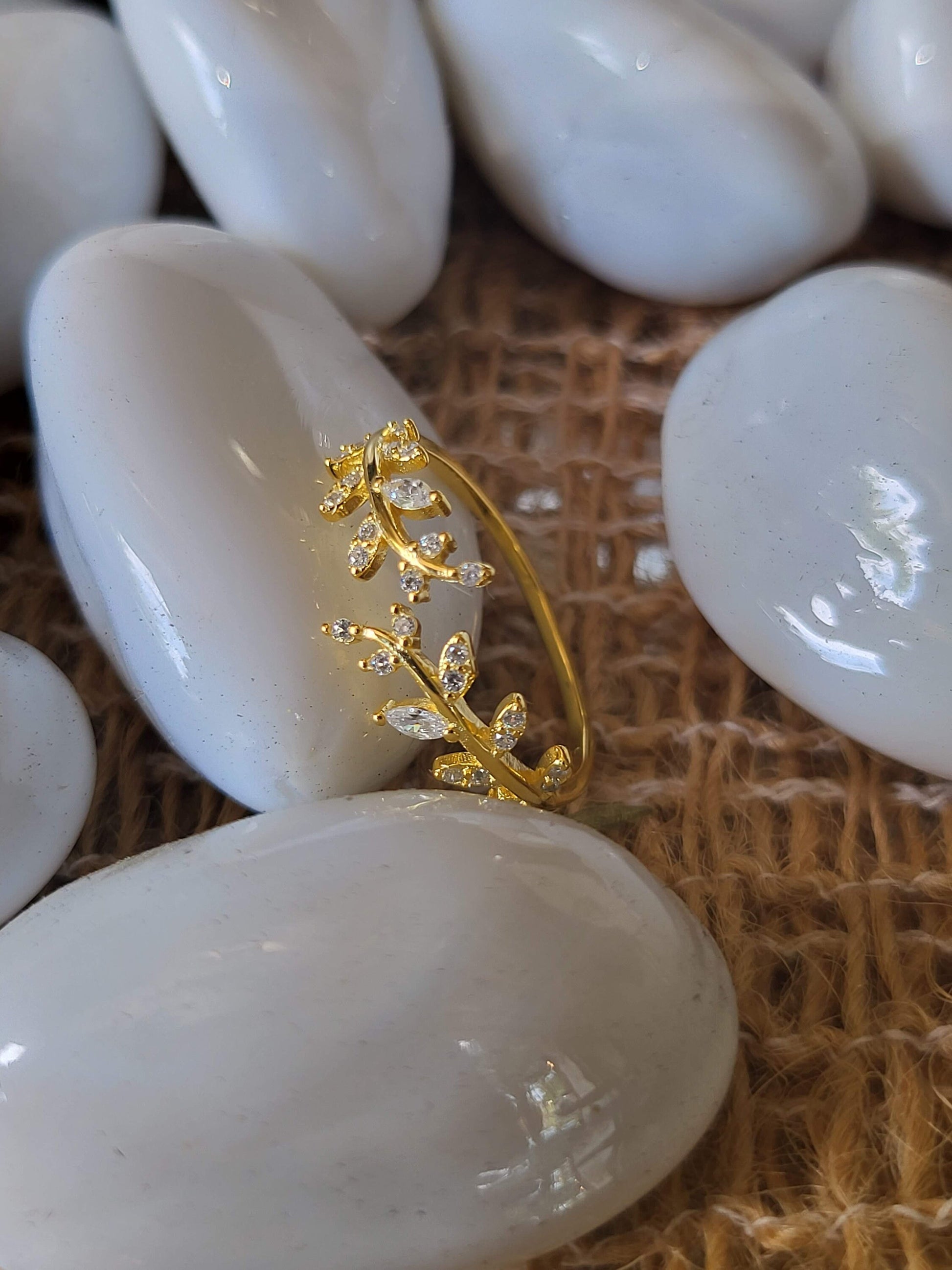 925 Sterling Silver-Gold Cubic Zircon Adjustable Leaf Ring , Waterproof , High Quality, Birthday Gift.
