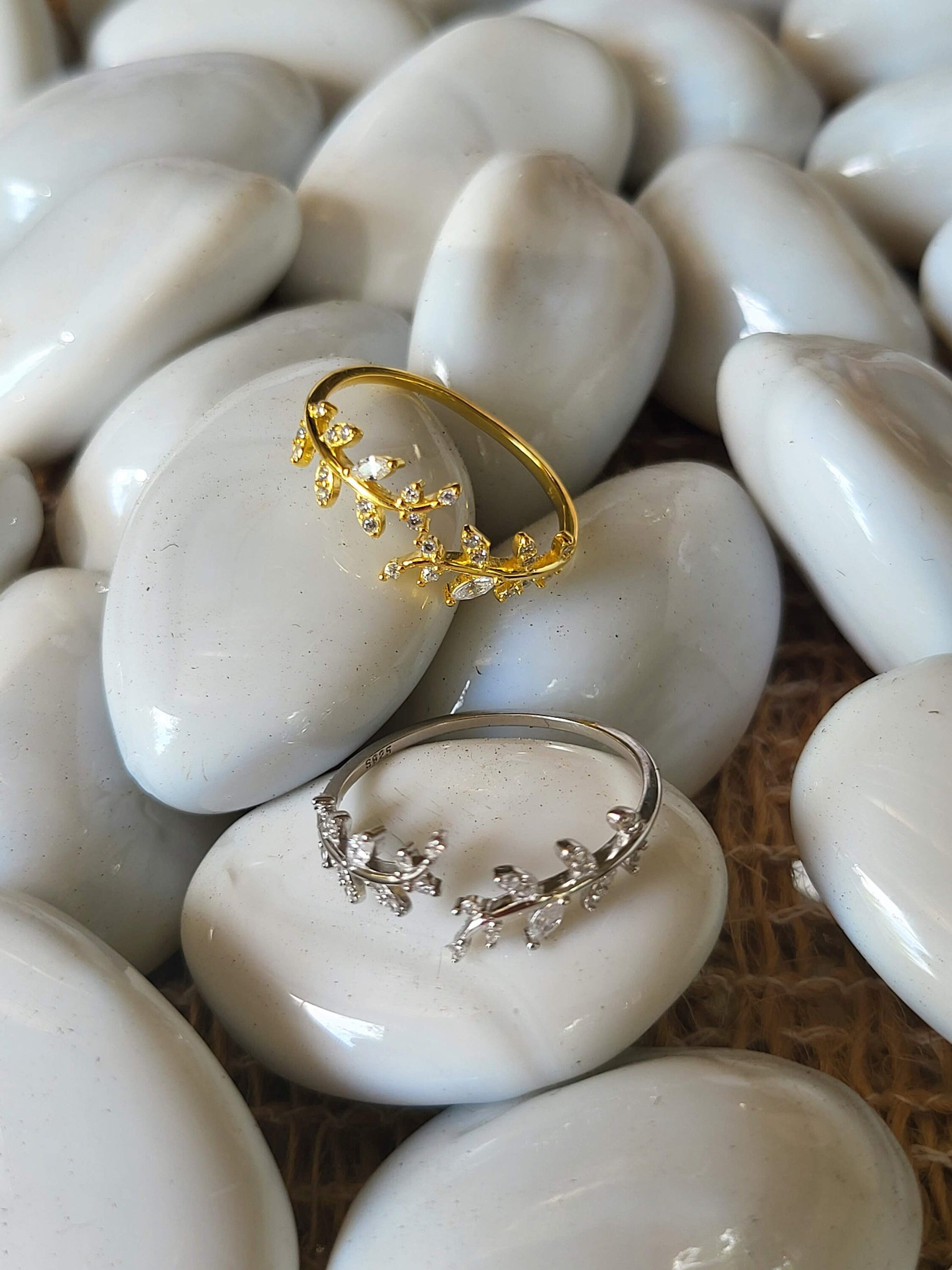 925 Sterling Silver-Gold Cubic Zircon Adjustable Leaf Ring , Waterproof , High Quality, Birthday Gift.
