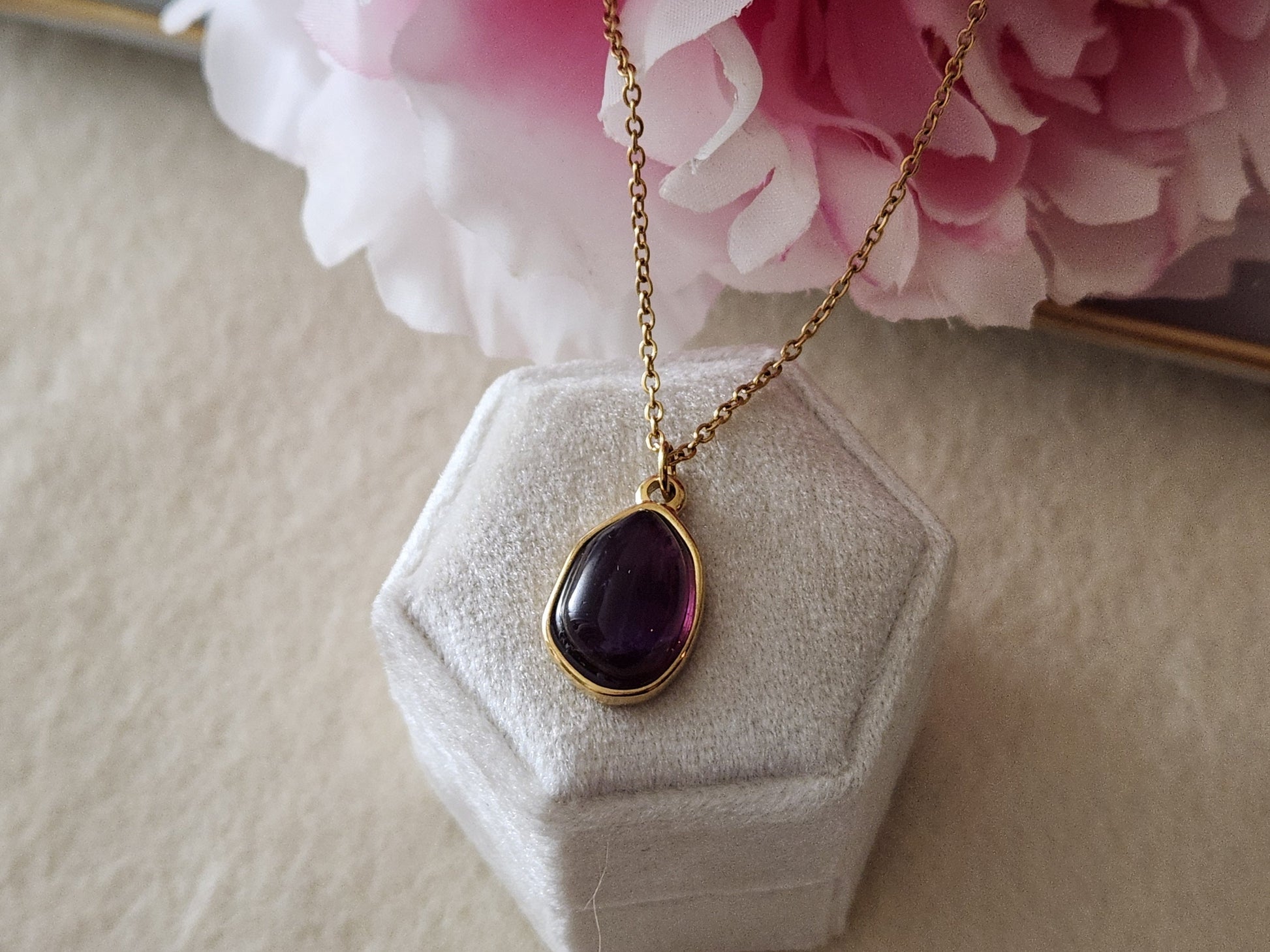 Gold Filled Jade Necklace, Luck Necklace, Stone Pendant Necklace, Gift For Her, Natural Stone Necklace.
