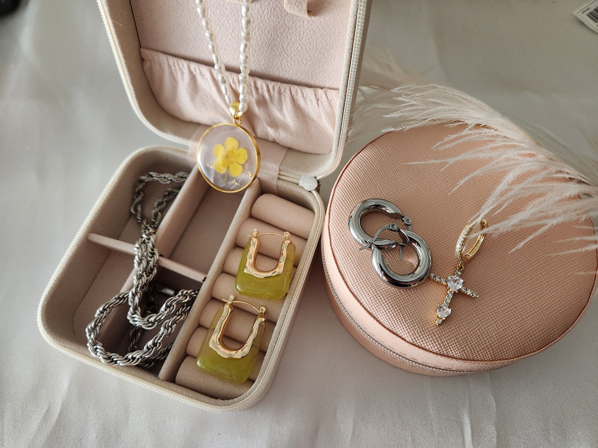 Mystery Jewelry Box ,Surprise Jewelry Set with Necklaces, Earrings, Rings (Value of 75+) ,Birthday Gift ,Gift your self.