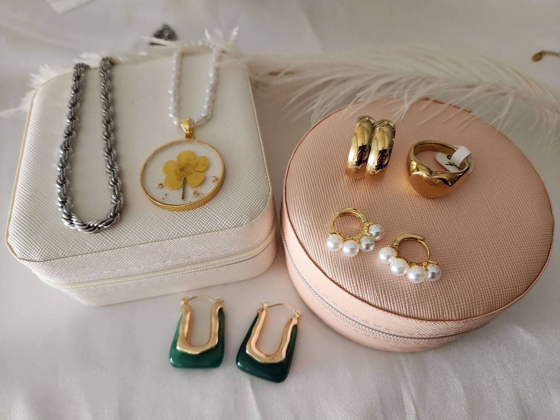 Mystery Jewelry Box ,Surprise Jewelry Set with Necklaces, Earrings, Rings (Value of 75+) ,Birthday Gift ,Gift your self.