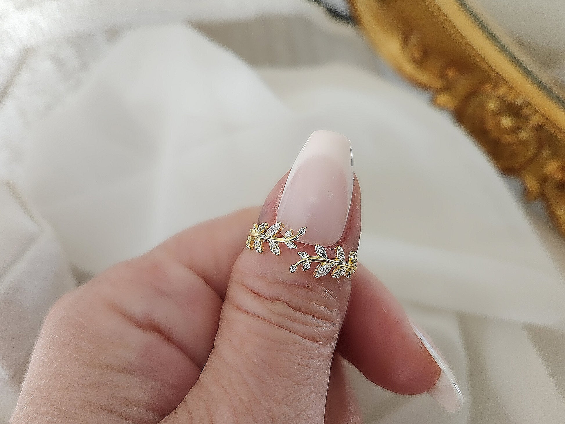 925 Sterling Silver-Gold Cubic Zircon Adjustable Leaf Ring , Waterproof , High Quality, Birthday Gift.