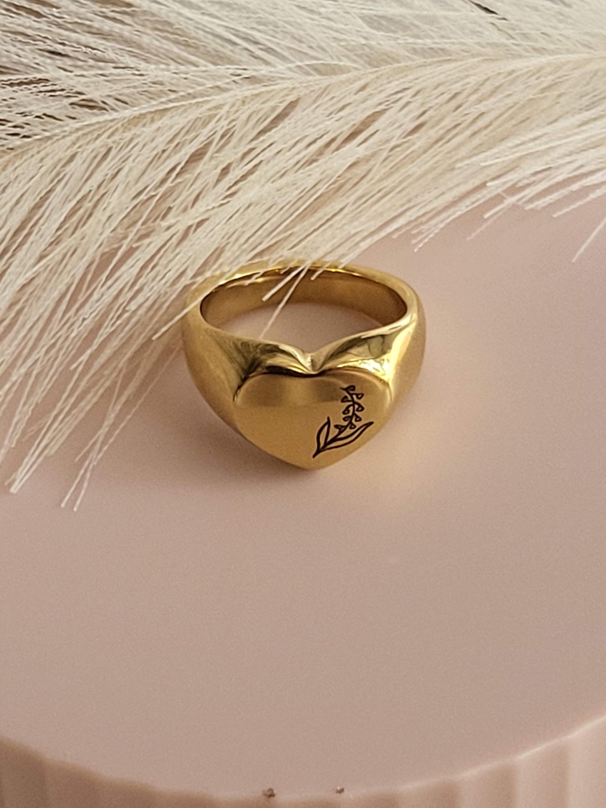 Gold Engraved Heart Ring ,Engraved Birth month Flower, Personalized Gift, Waterproof , High Quality.