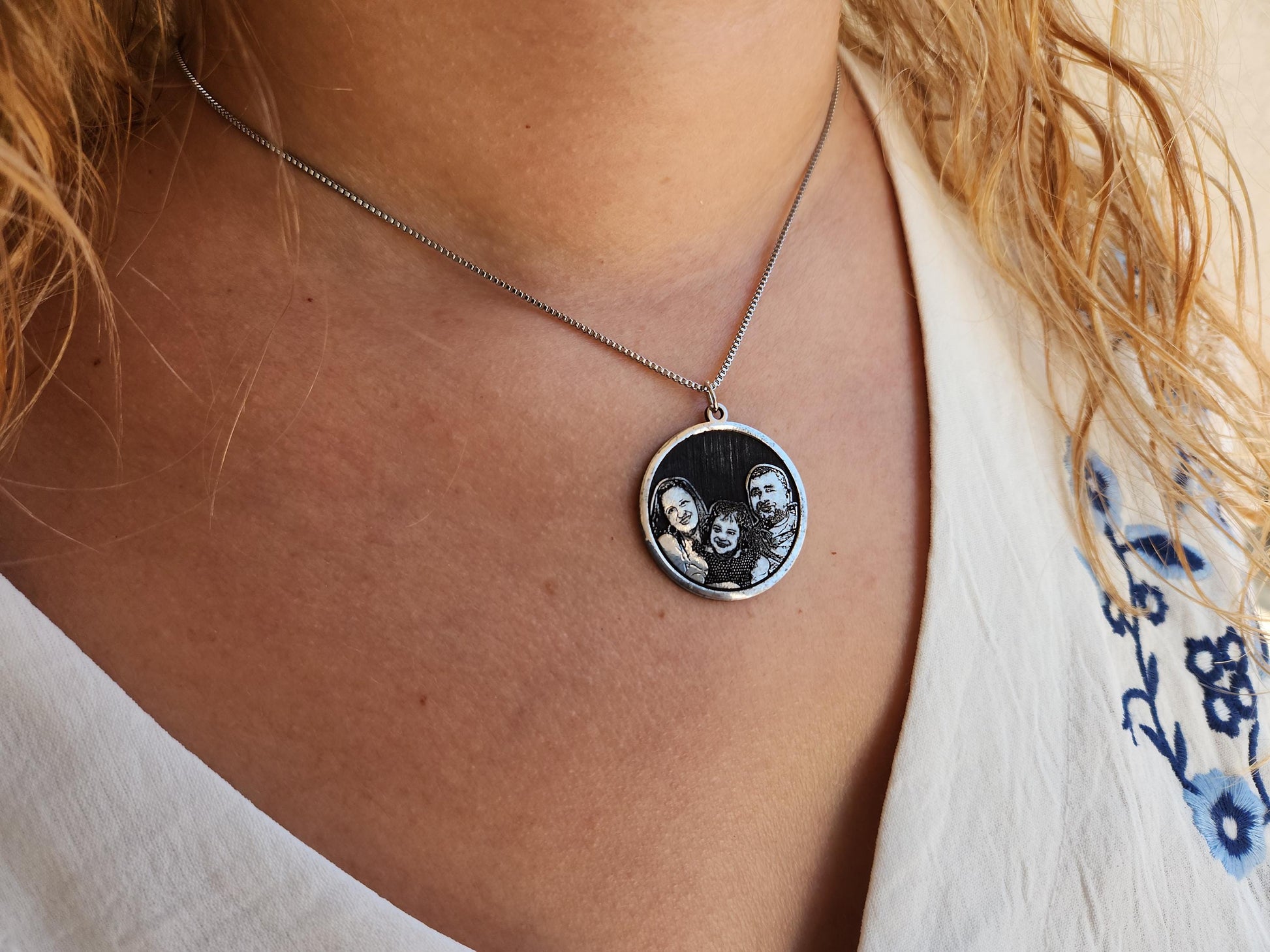 925 Sterling Silver Custom Engraved Photo Necklace, Comes with Certificate, Engraved Pet Lost Necklace, Family Necklaces, Christmas Gift.