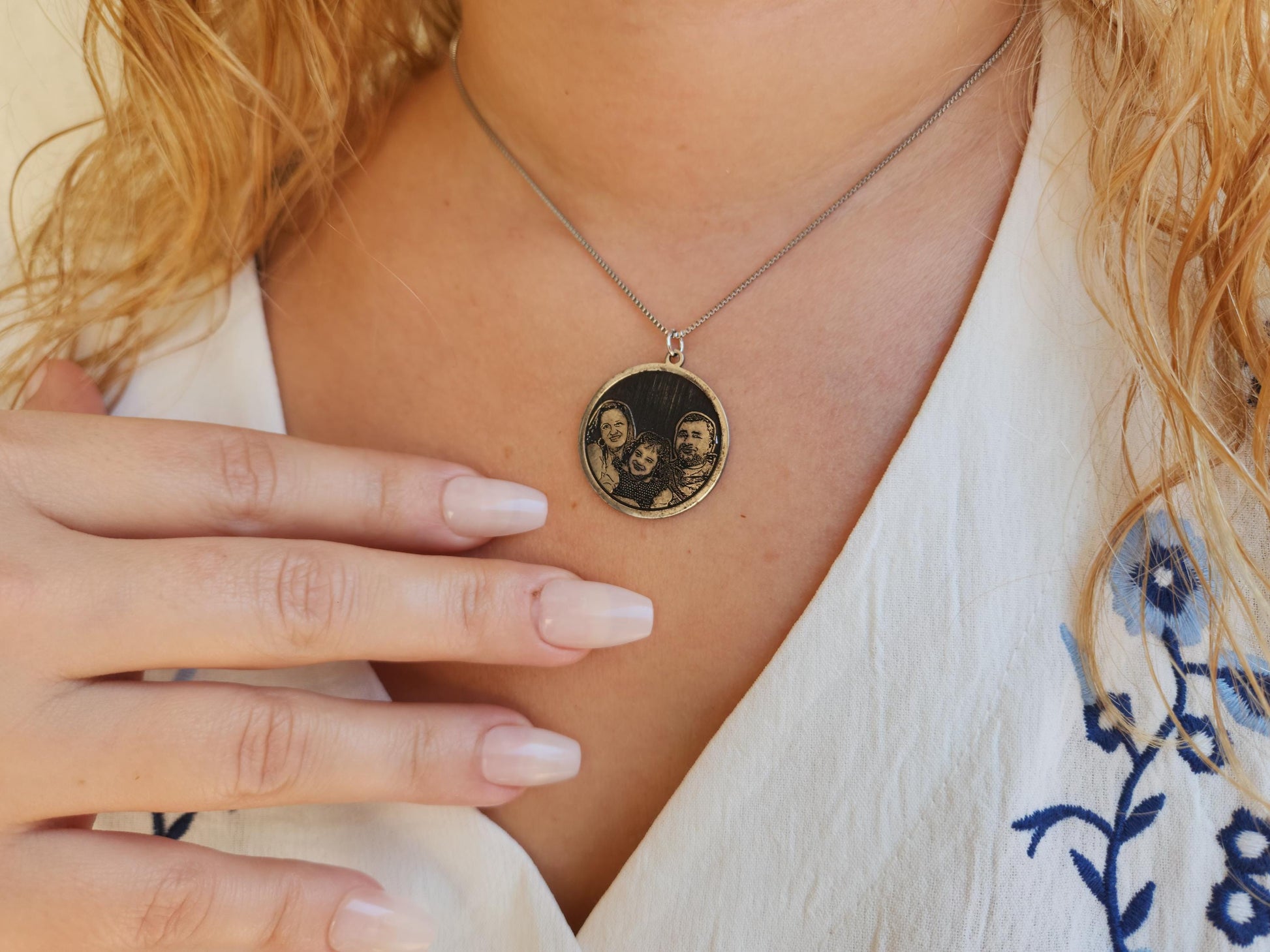 925 Sterling Silver Custom Engraved Photo Necklace, Comes with Certificate, Engraved Pet Lost Necklace, Family Necklaces, Christmas Gift.