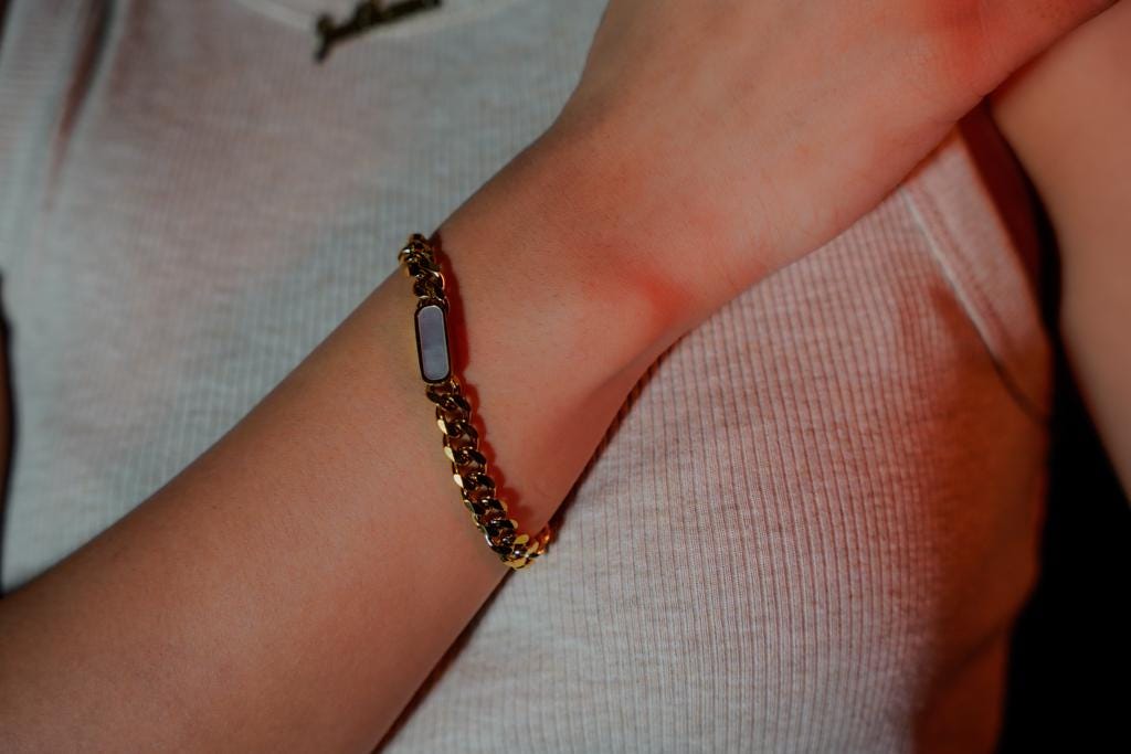 Gold Filled Green Tiger Eye,Black Cat's Eye Scopolite Cuban Chain Bracelet ,WATERPROOF, Non Tarnish.