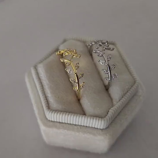 925 Sterling Silver-Gold Cubic Zircon Adjustable Leaf  Ring , Waterproof , High Quality, Birthday Gift.