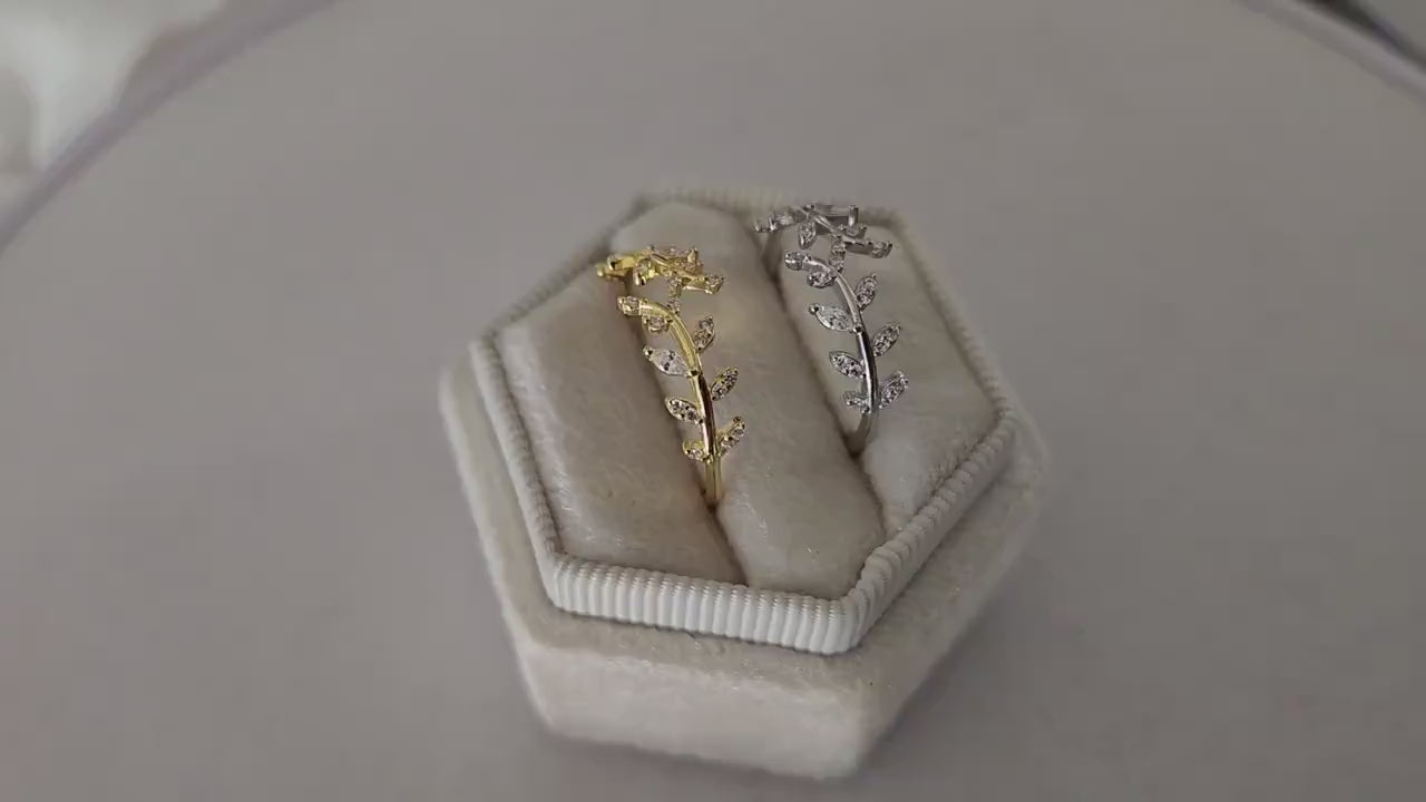 925 Sterling Silver-Gold Cubic Zircon Adjustable Leaf  Ring , Waterproof , High Quality, Birthday Gift.